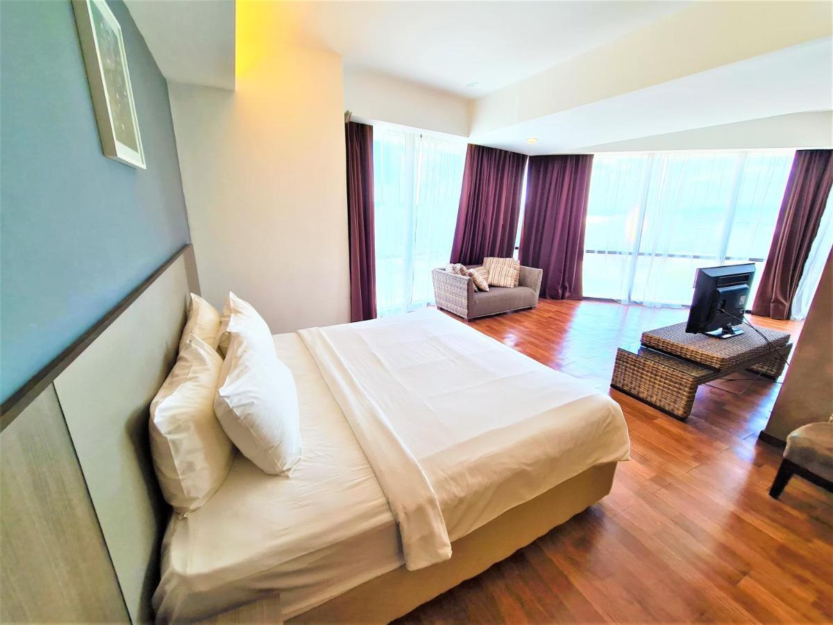 סובאנג ג'איה Nexus Regency Suites & Hotel מראה חיצוני תמונה
